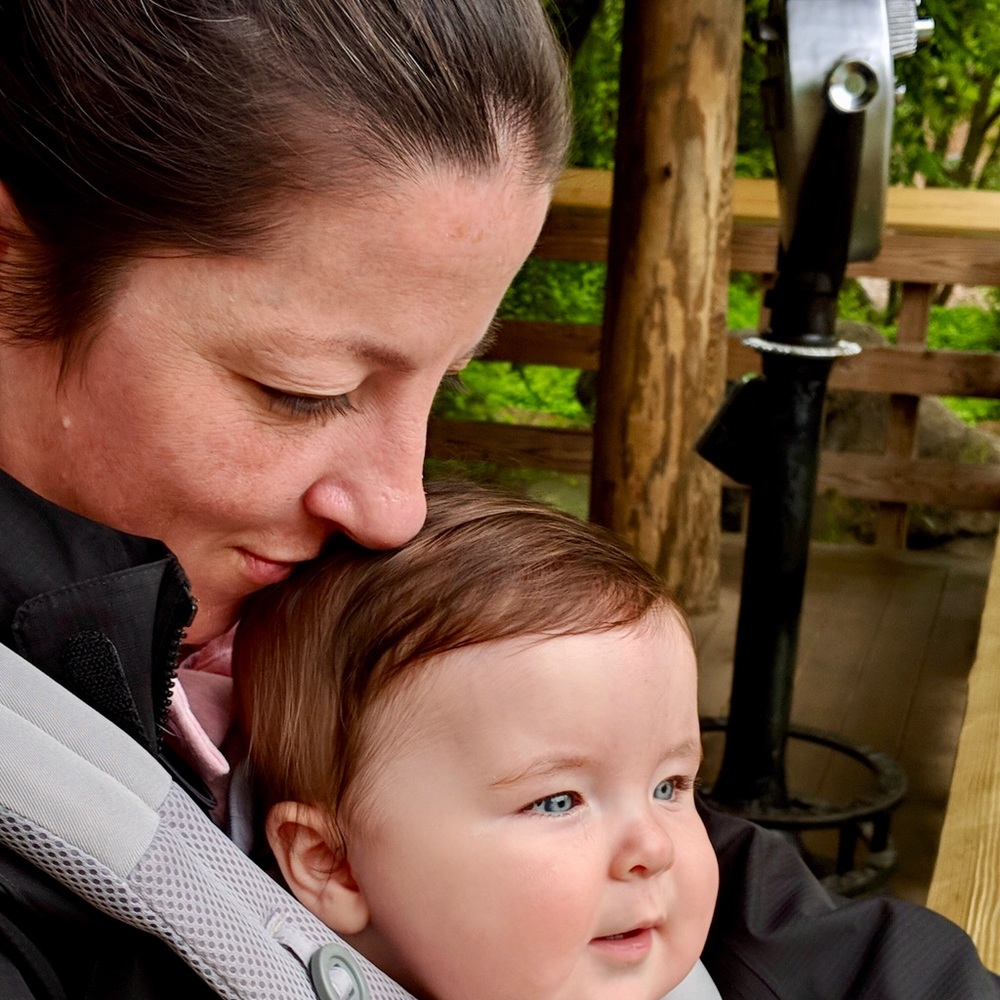 Meet your Posher, Emily